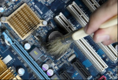 电脑清理灰尘Win7纯净版系统的操作技巧