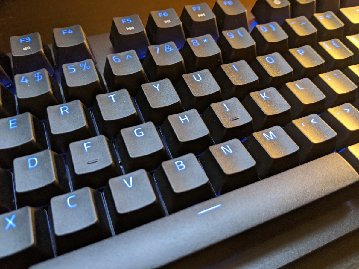 Razer Huntsman Tournament Edition评测：这款精简的木板激光聚焦于“专业”功能(4)