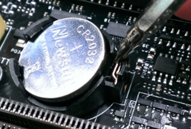 开机之后显示器黑屏无信号输入,但电脑主机一直在运行的解决方法(3)