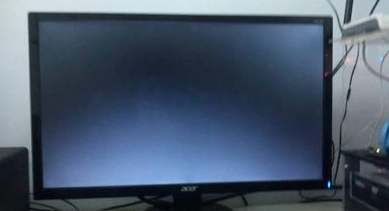 电脑开机后直接黑屏了?手把手教你1分钟快速解决黑屏