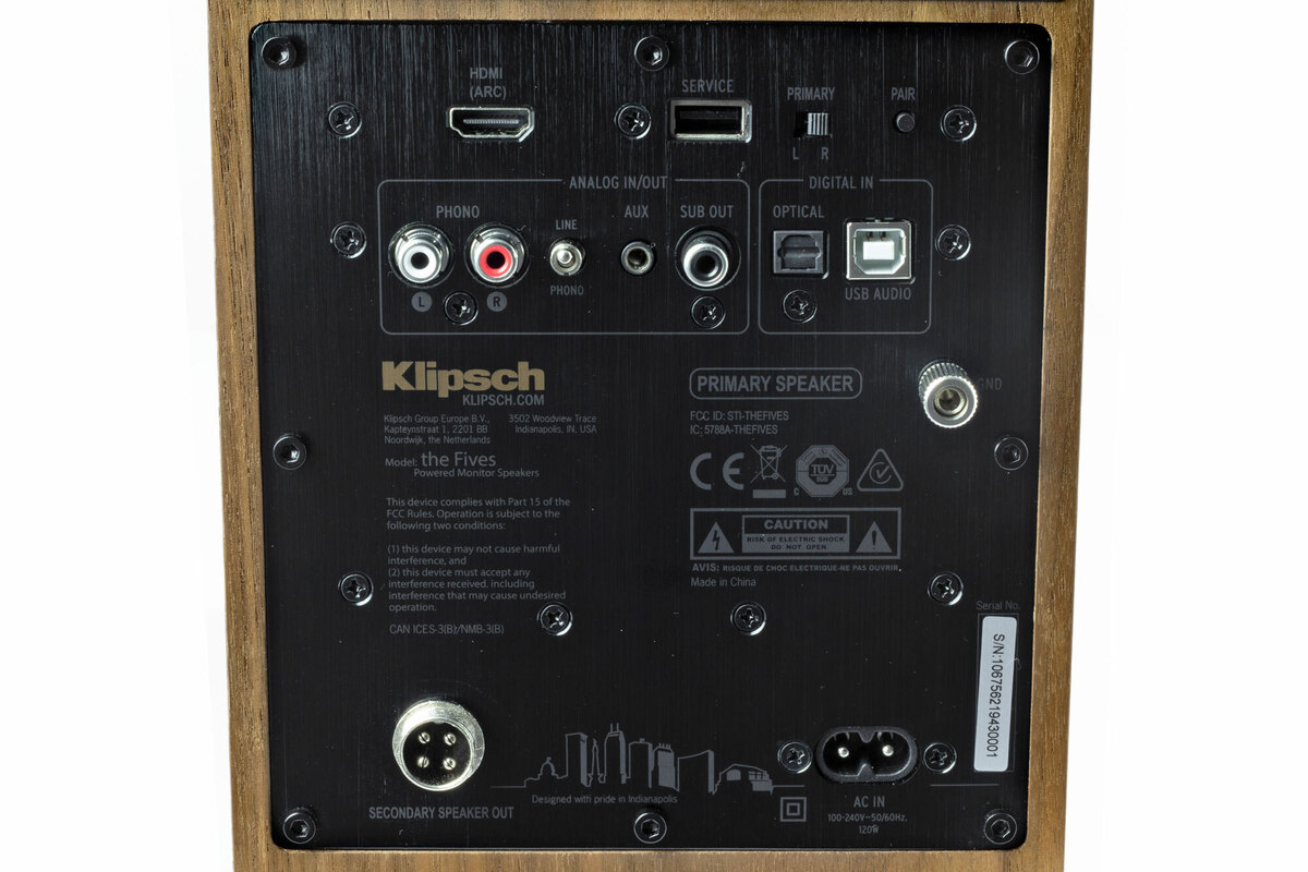 Klipsch Fives评论：这些蓝牙书架式扬声器可提供流畅，精致的声音(3)