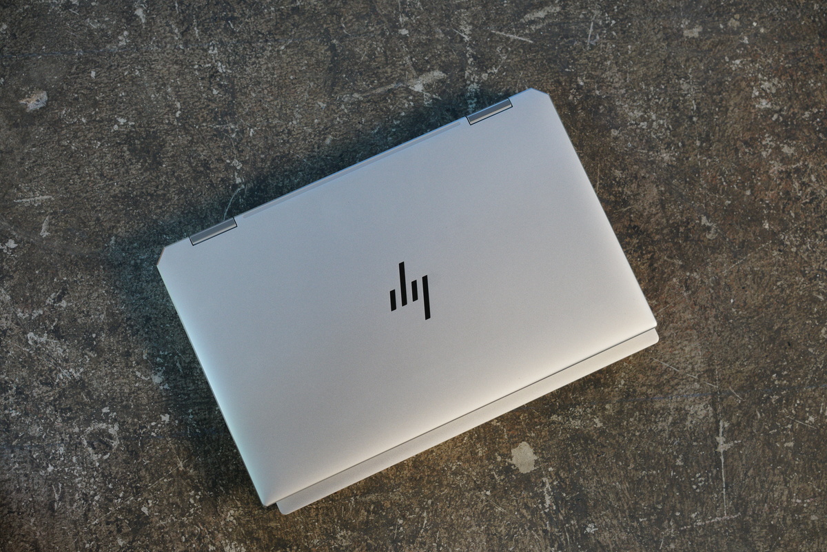 Dell XPS 13 2合1与HP Spectre x360 13t：哪种高端笔记本电脑是最好的？(1)