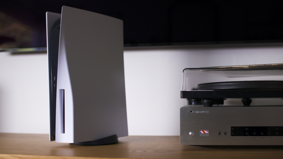 PlayStation 5首次亮相：配备索尼新游戏机的家