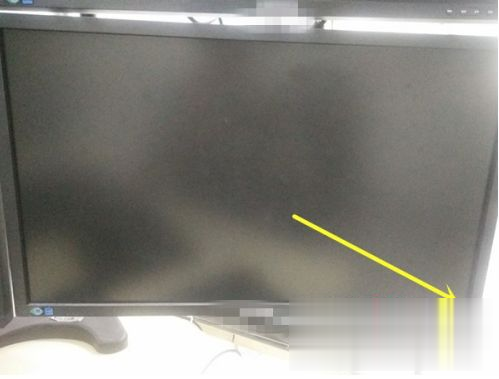 为什么显示屏不亮 主机亮了显示器无信号如何修复