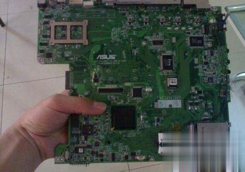 电脑进水了开不了机怎么办 电脑进水的紧急处理方法(2)