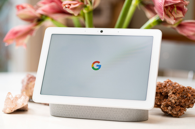 Google在智能显示器中添加了新的文字和益智游戏