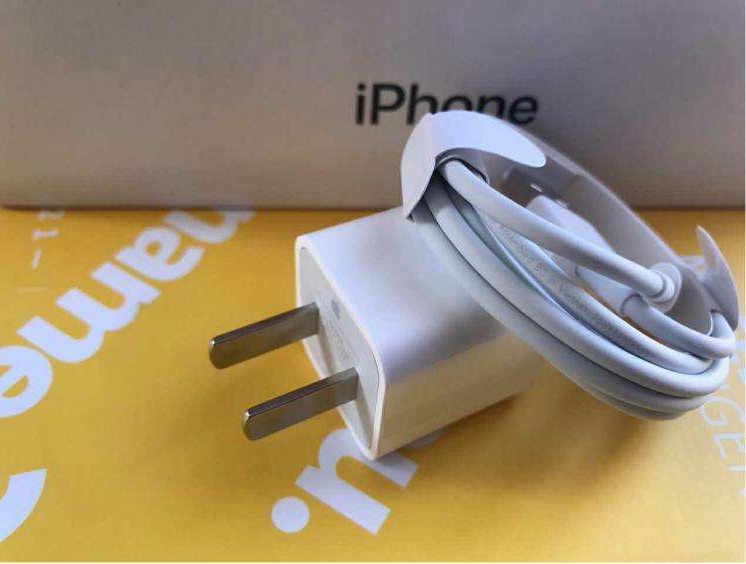 iphone7plus充电特别慢怎么回事(1)