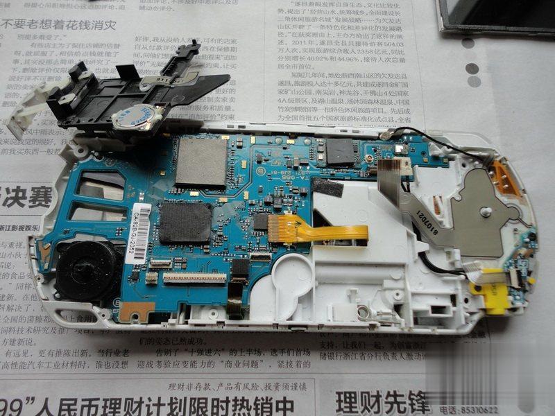 PSP2000拆机详细图文教程(12)