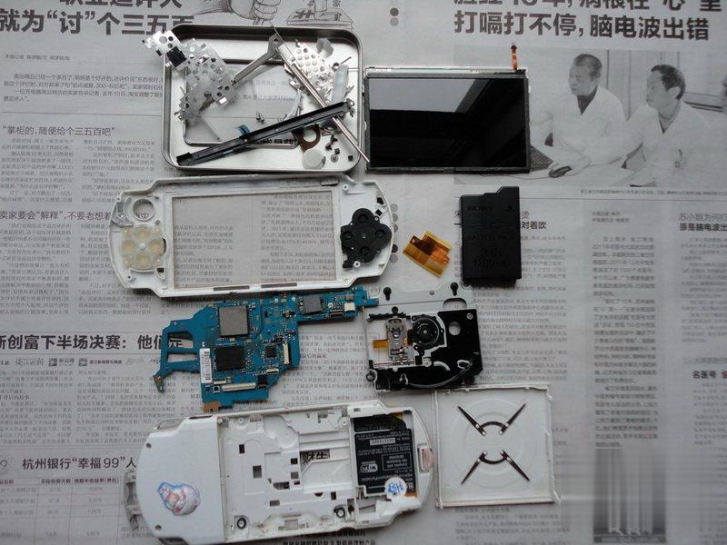 PSP2000拆机详细图文教程(23)