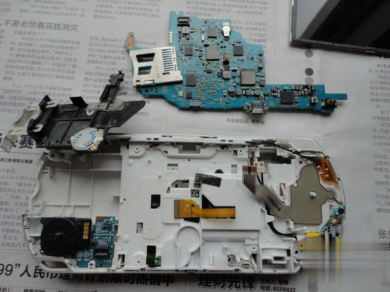 PSP2000拆机详细图文教程(13)