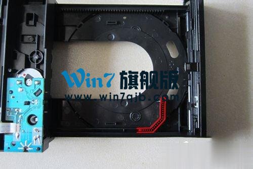 电脑光驱弹不出来的解决方法