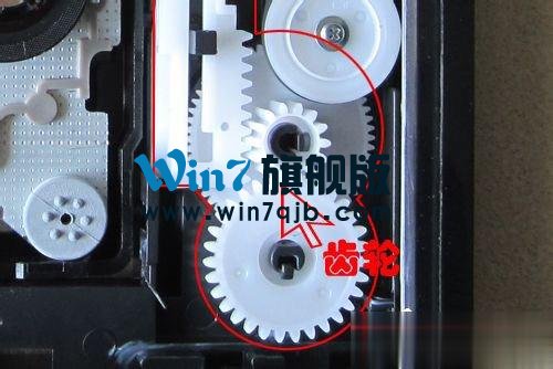 电脑光驱弹不出来的解决方法