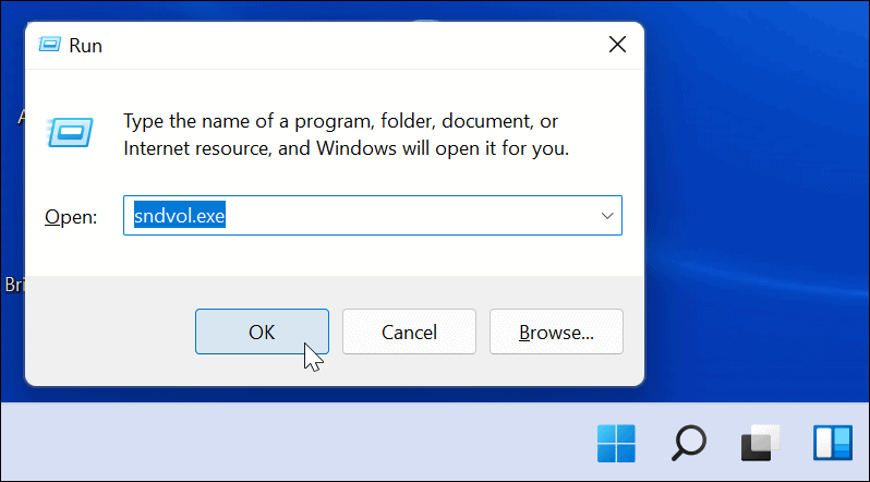 Win11如何恢复并使用经典音量混合器？