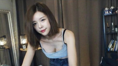美女真人直播app合集