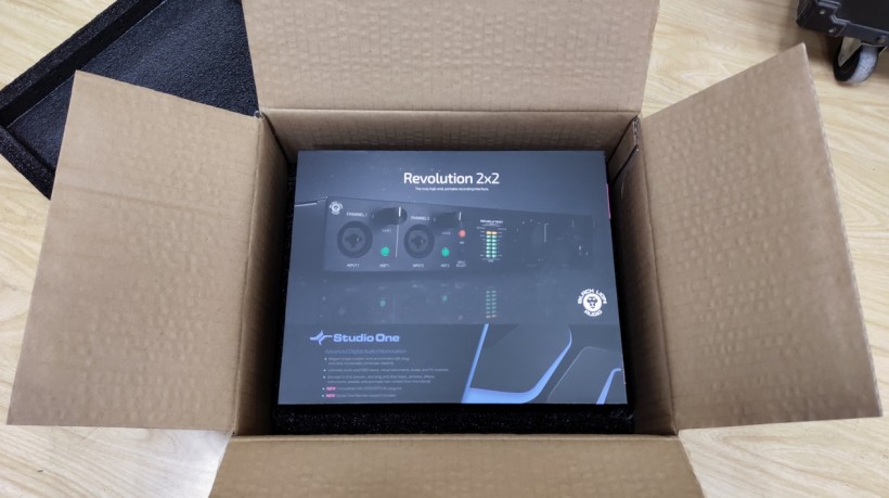 黑狮声卡驱动Black Lion Audio Revolution 2x2 USB