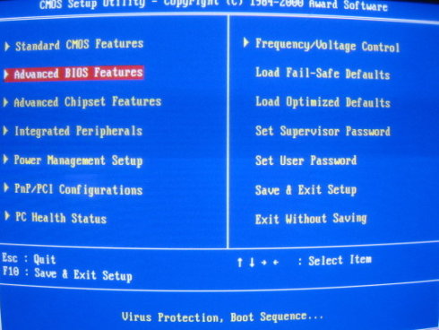 如何在BOIS中设置光盘启动？