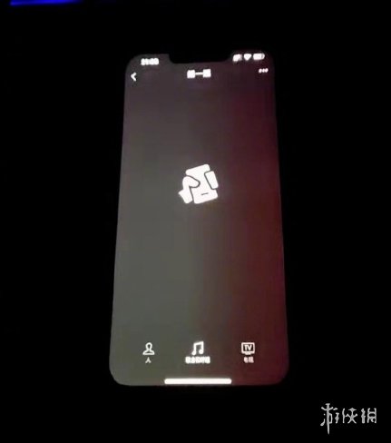 iPhone13现红绿双色屏 iPhone13出现绿屏现象