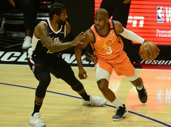 NBA2021季后赛西决G3快船1:2太阳逆转乔将军挂帅命中超远三分 布克保罗手感不佳